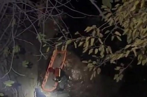 61 yaşlı kişi körpüdən keçərkən çay dərəsinə yıxıldı - VİDEO