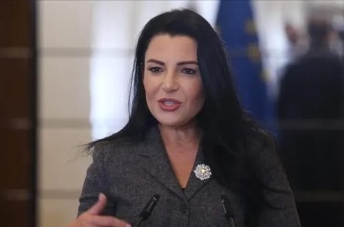 Albaniya baş nazirinin müavini Balluku vəzifəsindən uzaqlaşdırılıb