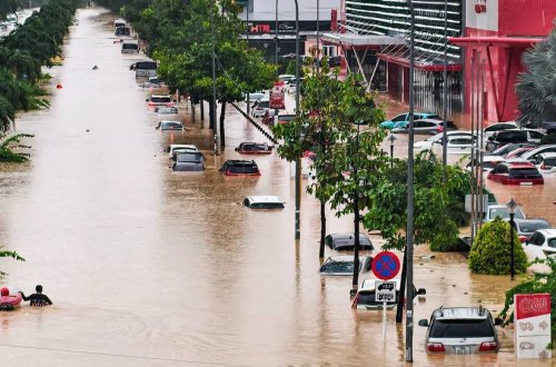 Vyetnamda daşqınlar və torpaq sürüşmələri nəticəsində ölənlərin sayı 55-ə çatıb