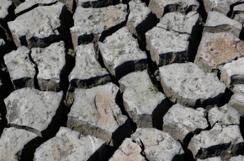 İran rəsmisi: Bu payız son 58 ildə ən az yağışlı mövsüm olub 