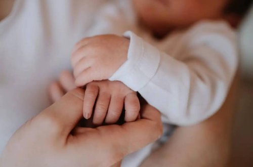 Bakıda ana 3 günlük körpəsini dənizə ataraq öldürdü