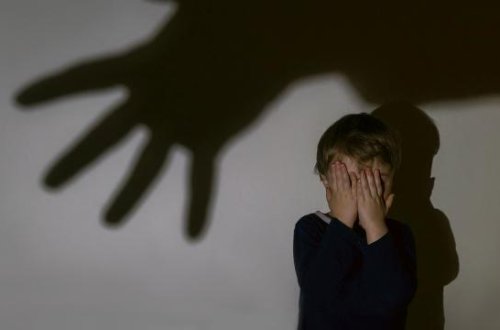 İngiltərədə sosial xidmətlərdə olan 2400-dən çox uşaq itkin düşüb