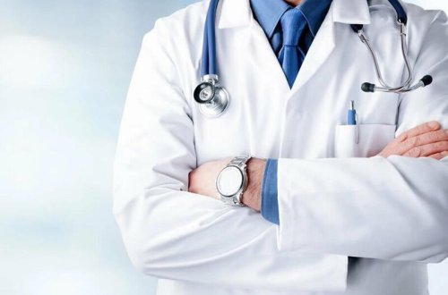 Bir ay ərzində 14 klinika və 14 həkim cərimələnib - RƏSMİ