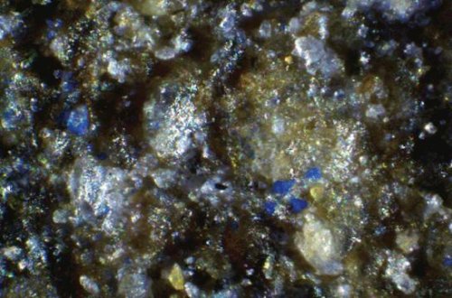 13.000 illik bir daşda mövcud olmaması lazım olan bir rəng aşkar edildi