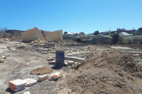 Masazırda göllər qurudularaq ev tikilir - Sakinlər narahatdır