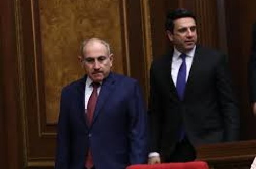 KİV: Paşinyan daha Simonyana etibar etmir