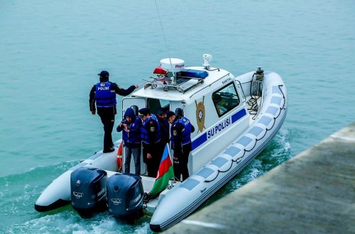 Su polisi Xəzər dənizində brakonyerlik edən şəxsi saxladı