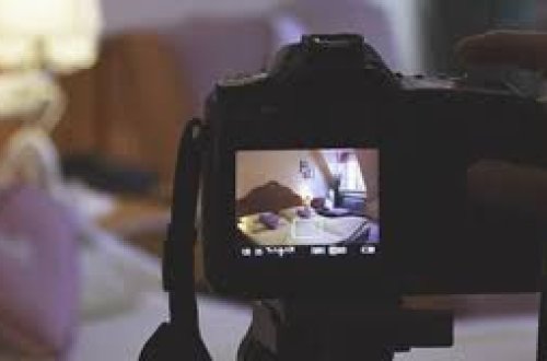 Bakıda yeniyetməni döyüb videoya çəkərək şantaj edən şəxslə bağlı QƏRAR