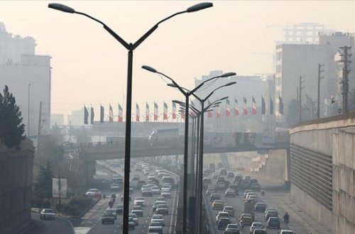 Tehranda yüksək hava çirkliliyinə görə məktəblər və dövlət müəssisələri bağlanacaq