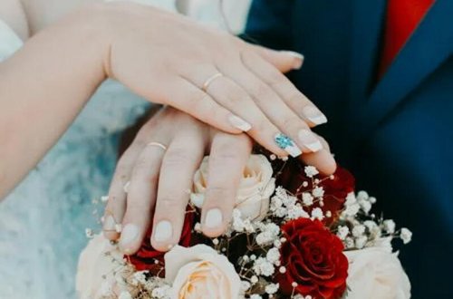 Azərbaycanda gəlinə kilolarla qızıl taxdılar - VİDEO