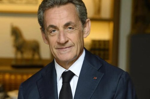 Fransanın sabiq prezidenti həbsxana həyatından yazdı