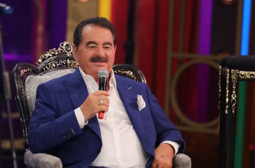 Tatlısəs əlini öpdü, reaksiyası gündəm oldu - FOTO