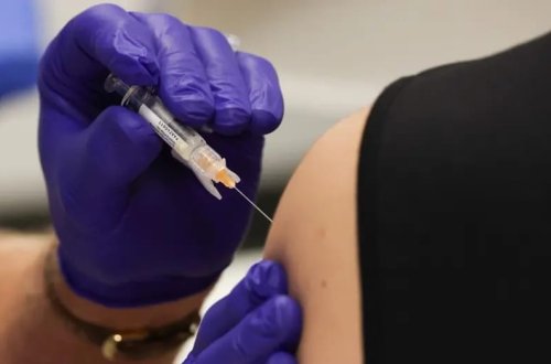 Covid-19 peyvəndinin insanları öldürdüyü iddia edilir: Araşdırma başladıldı