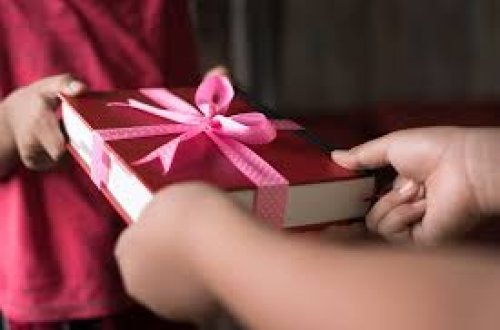 Həkim məsləhəti: Kitab oxumağın insan sağlamlığına FAYDALARI