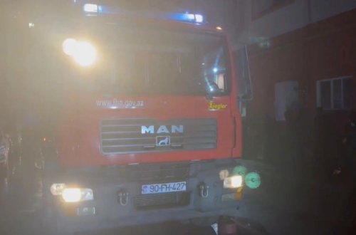 Xırdalanda güclü yanğın: İki nəfər xəsarət alıb, 20 sakin təxliyə edilib