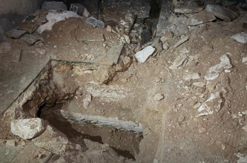 Suriyada keçmiş təhlükəsizlik mərkəzində kütləvi məzarlıq tapılıb