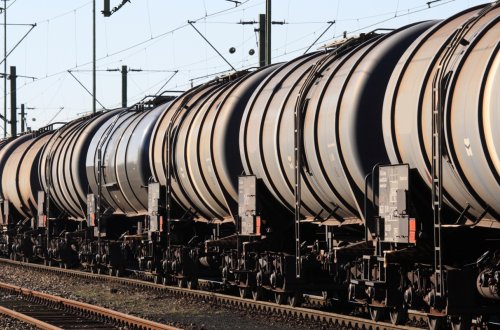 Neft məhsullarının ilk partiyası Ermənistana yola salındı