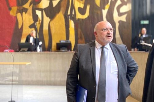 Fransada bələdiyyə sədri korrupsiya ittihamı ilə vəzifəsindən uzaqlaşdırılıb