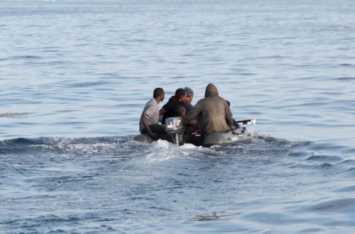 Manş boğazını keçən miqrantların sayında rekord: Bir gündə 800-dən çox keçid