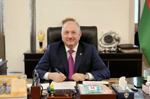 İcra başçısı “TikTok”dakı videoya görə onu məhkəməyə verdi - 100 manat aldı