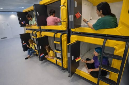 Almaniyada 100 gün təcrid olunanlar 23 min avro alır