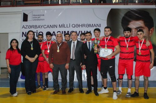 Mingəçevir Dövlət Universitetində Milli Qəhrəman Natiq Qasımovun əziz xatirəsinə həsr olunmuş region universitetləri arasında voleybol turnirinin qalibi məlum olub