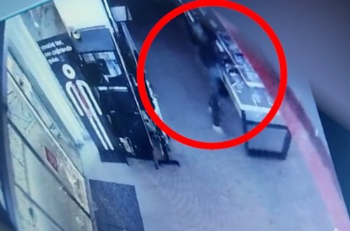 Bakıda mağazadan telefon oğurlayan qadının ANBAAN VİDEOSU