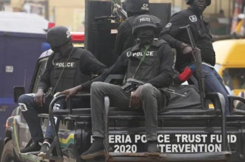 Nigeriyada yolda minalar partlayıb