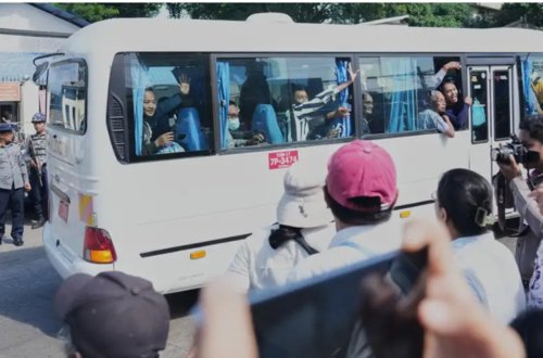 Myanmada 6 mindən çox məhbus əfv edilib