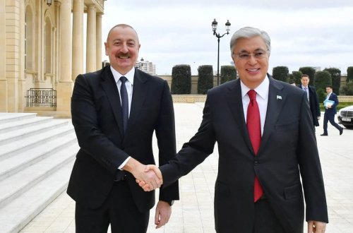 Tokayev: İlham Əliyev fiziki cəhətdən güclüdür və işini bilərək məşq edir