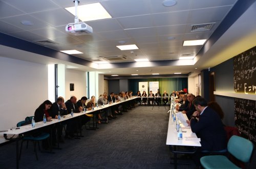 Aparıcı şirkətləri QHT-lər milli korporativ sosial məsuliyyət təcrübəsini müzakirə etdilər