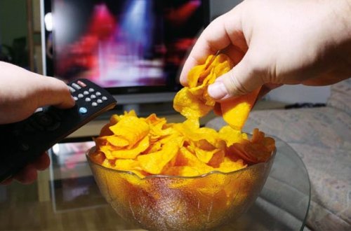 İngiltərədə zərərli qidaların reklamı qadağan edilib