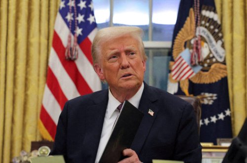 Tramp Rusiyaya qarşı sərt sanksiyalar paketini təsdiqlədi