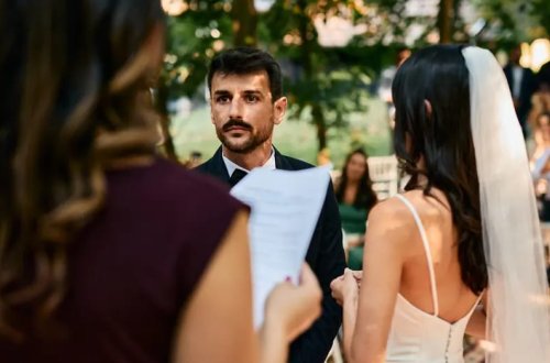 Nikah məmuru AI istifadə etdi, nikah etibarsız elan edildi
