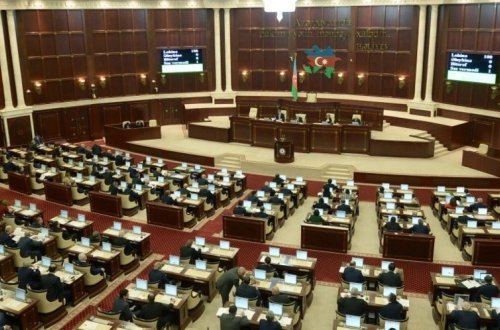 Milli Məclisin deputatları gələn həftə məzuniyyətdən qayıdacaqlar