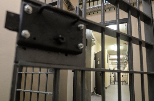 Azyaşlıya qarşı əxlaqsız hərəkət edən 5 nəfər saxlanıldı