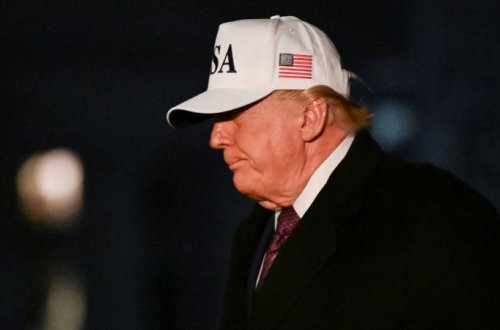 Trampın korteji şübhəli obyektə görə marşrutu dəyişdi