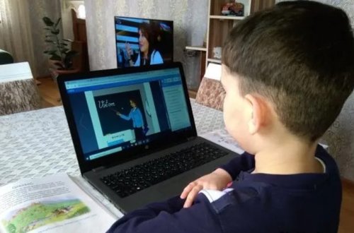 Bu məktəblərdə distant təhsilə başlanıldı