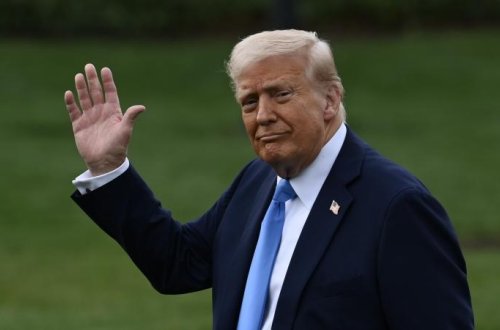 Maçado Trampa Nobel Sülh Mükafatını təqdim edib