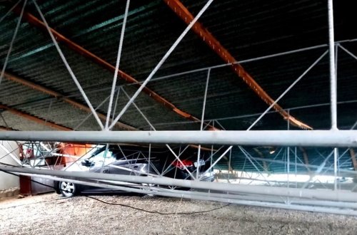 Güclü qar talvarı uçurdu - Maşınlar əzildi - Fotolar