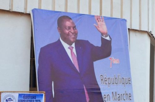 Touadera Mərkəzi Afrika Respublikasında prezident seçkilərində qalib gəlib