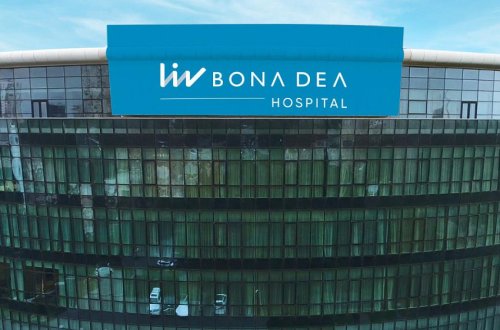 “Liv Bona Dea Hospital”dakı biabırçı olayın detalları: “Ağrıdan qıvrılsa da, ayaqüstə saxladılar”
