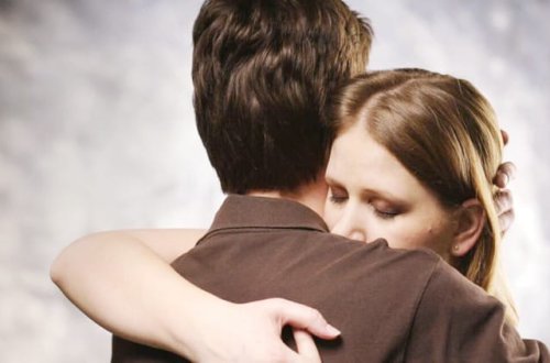 Yaxınlaşmaq yaraları sağaldır