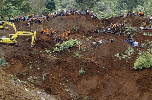 İndoneziyada torpaq sürüşməsi nəticəsində ölənlərin sayı 25-ə çatıb
