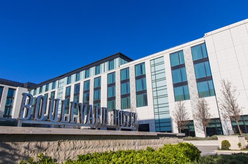 Bakıda məşhur hoteldə ofisiant öldürüldü - İş yoldaşı tutuldu - Foto