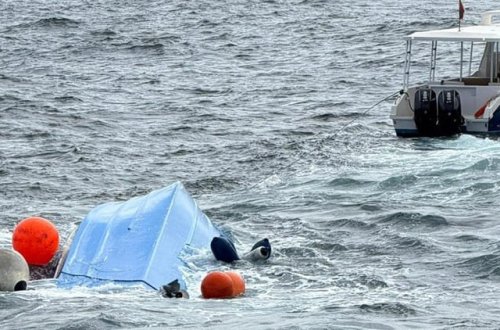 Omanda turist qayığı batıb: 3 nəfər ölüb
