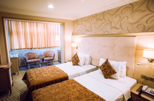 Rusiya vətəndaşı Bakıda hoteldə qəfil öldü