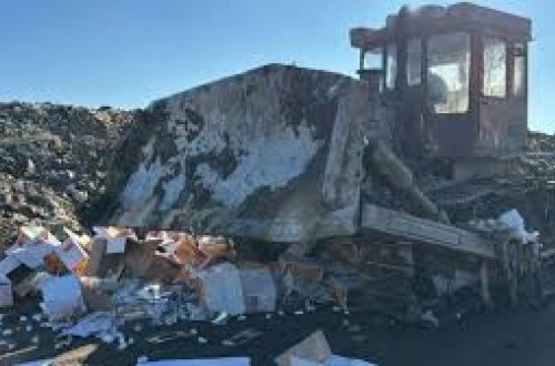 İrandan Azərbaycana gətirilən yüzlərlə kiloqram qənnadı məmulatı məhv edildi