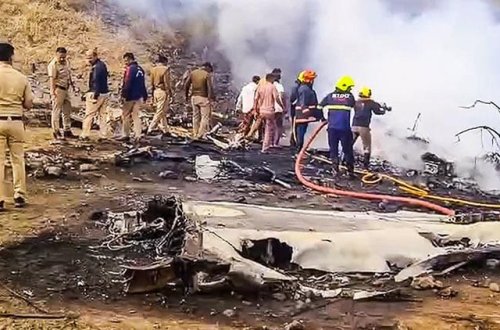 Hindistanda təyyarə qəzası: Yüksək vəzifəli məmur ölüb