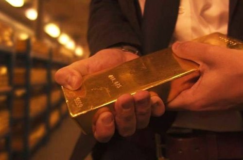 Qızılın qiyməti 5200-ə DÜŞDÜ